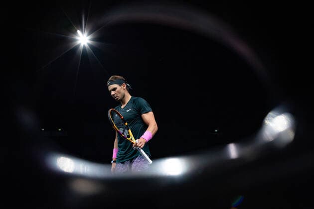 Paris, France le 7 novembre 2020 - L Espagnol Rafael NADAL contre l Allemand Alexander ZVEREV lors de la demi-finale de tennis en simple masculin au cinquieme jour du tournoi de tennis en salle ATP, Tennis Herren World Tour Masters 1000 - Paris Masters (Paris Bercy) - a l Arena AccorHotels. Rafael NADAL of Spain against Alexander ZVEREV of Germany during their Semi Final men s singles tennis match on day 5 at the ATP World Tour Masters 1000 - Paris Masters (Paris Bercy) - indoor tennis tournament at The AccorHotels Arena in Paris on November 7, 2020.  Copyright: xAurelienxMorissardx