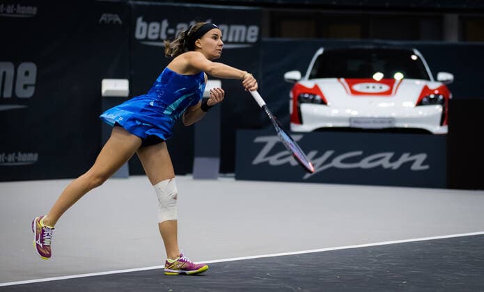 November 7, 2020, Linz, AUSTRIA: Irina Bara of Romania in action during the first qualifications round at 2020 Upper Austria Ladies Linz WTA, Tennis Damen International tennis tournament against Katharina Gerlach of Germany Linz AUSTRIA - ZUMAa181 20201107_zaa_a181_046 Copyright: xRobxPrangex