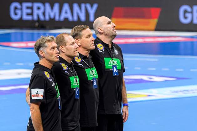 Düsseldorf, Germany 05 November 2020 Men EHF EM 2022 Qualification, Group 2, Germany vs. Bosnia Herzegovina vs. li Physiotherapist Peter Gräschus, Goalkeeping Coach MAttias Andersson Germany , Coach Alfred Gislason Germany , Co Coach Erik Wudtke Germany Düsseldorf ISS Dome Nordrhein Westfalen Germany