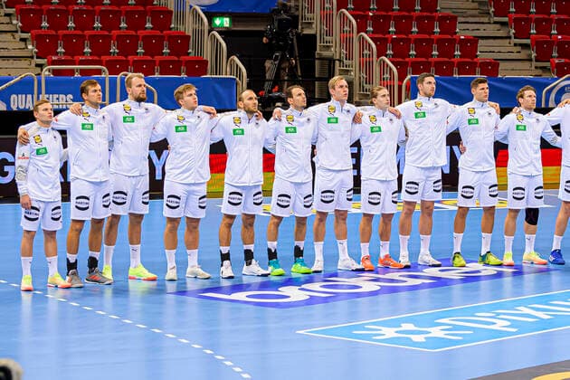 Düsseldorf, Germany 05 November 2020 Men EHF EM 2022 Qualification, Group 2, Germany vs. Bosnia Herzegovina vs. li Timo Kastening Germany MT Melsungen , Fabian Böhm Boehm Germany TSV Hannover , Finn Lemke Germany MT Melsungen , Franz Semper Germany SG Flensburg Handewitt , Marcel Schiller Germany FrischAuf Goeppingen , Kai Häfner Haefner Germany MT Melsungen , Marian Michalczik Germany Fuechse Berlin , Juri Knorr Germany , Hendrik Pekeler Germany THW Kiel , Sebastian Heymann Germany FrischAuf Goeppingen , Tobias Reichmann Germany MT Melsungen Düsseldorf ISS Dome Nordrhein Westfalen Germany