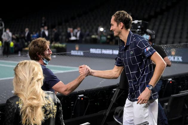 Daniil Medvedev (Rus) avec sa femme Daria Medvedeva et son coach Gilles Cervara TENNIS : Rolex Paris Masters - Finale - 08 11 2020 JBAutissier Panoramic 
