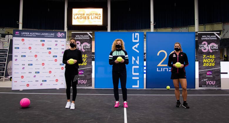 November 8, 2020, Linz, AUSTRIA: Sorana Cirstea of Romania, Katerina Siniakova of the Czech Republic & Julia Grabher of Austria during the draw ceremony at the 2020 Upper Austria Ladies Linz WTA, Tennis Damen International tennis tournament Linz AUSTRIA - ZUMAa181 20201108_zaa_a181_193 Copyright: xRobxPrangex