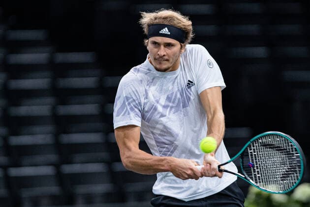 (201109) -- PARIS, Nov. 9, 2020 -- Alexander Zverev of Germany returns the ball during the men s singles final of ATP, Tennis Herren World Tour Paris Masters against Daniil Medvedev of Russia in Paris, France, Nov. 8, 2020. (Photo by Xinhua) (SP)FRANCE-PARIS-TENNIS-ROLEX PARIS MASTERS AurelienxMorissard 