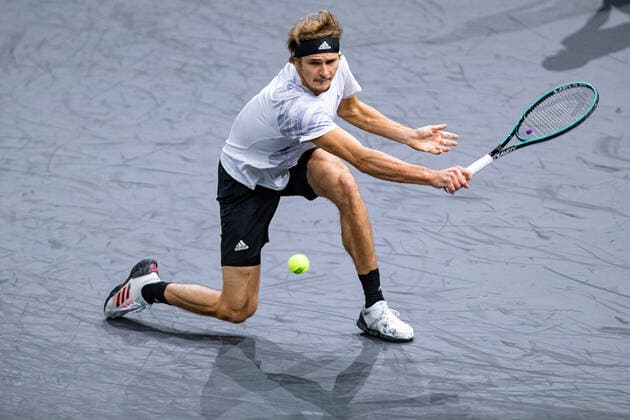 (201109) -- PARIS, Nov. 9, 2020 -- Alexander Zverev of Germany returns the ball during the men s singles final of ATP, Tennis Herren World Tour Paris Masters against Daniil Medvedev of Russia in Paris, France, Nov. 8, 2020. (Photo by Xinhua) (SP)FRANCE-PARIS-TENNIS-ROLEX PARIS MASTERS AurelienxMorissard 