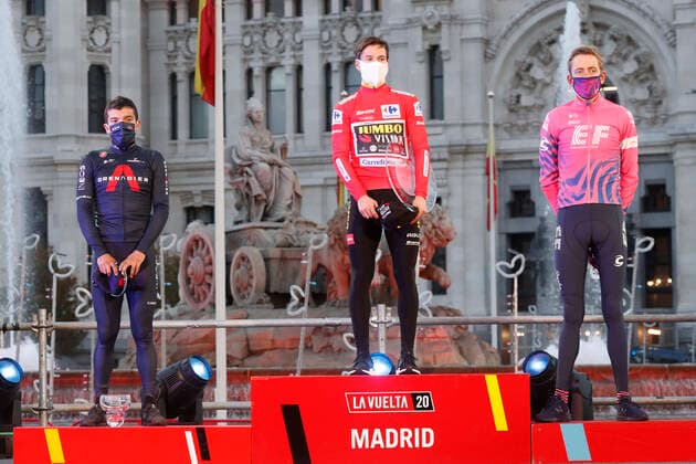 08-11-2020 Vuelta A Espana; Tappa 18 Hipodromo De La Zarzuela - Madrid; 2020, Jumbo - Visma; 2020, Team Ineos Grenadiers; Roglic, Primoz; Carapaz Antonio, Richard Antonio; Carthy, Hugh; Madrid; 