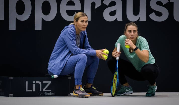 November 9, 2020, Linz, AUSTRIA: Marta Kostyuk of Ukraine during practice at the 2020 Upper Austria Ladies Linz WTA, Tennis Damen International tennis tournament Linz AUSTRIA - ZUMAa181 20201109_zaa_a181_004 Copyright: xRobxPrangex