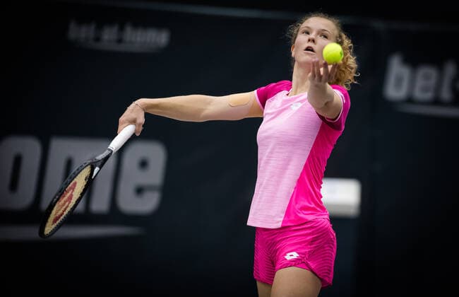November 9, 2020, Linz, AUSTRIA: Katerina Siniakova of the Czech Republic in action during the first round at the 2020 Upper Austria Ladies Linz WTA, Tennis Damen International tennis tournament against Ekaterina Alexandrova of Russia Linz AUSTRIA - ZUMAa181 20201109_zaa_a181_059 Copyright: xRobxPrangex