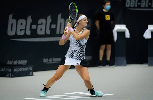 November 9, 2020, Linz, AUSTRIA: Greet Minnen of Belgium in action during the first round at the 2020 Upper Austria Ladies Linz WTA, Tennis Damen International tennis tournament against Dayana Yastremska of the Ukraine Linz AUSTRIA - ZUMAa181 20201109_zaa_a181_073 Copyright: xRobxPrangex