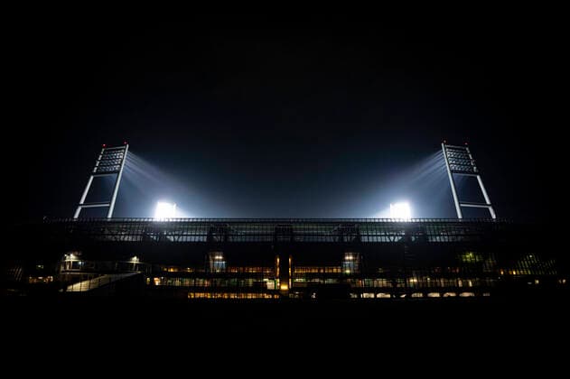 Football 1 Bundesliga, Season 2020 2021, 7 Matchday, SV Werder Bremen 1 FC Köln on 07 11 2020 at Weserstadion in Bremen Weserstadion in floodlight, DFL REGULATIONS PROHIBIT ANY USE OF PHOTOGRAPHS AS IMAGE SEQUENCES AND OR QUASI VIDEO Copyright: xChristopherxNeundorf Kirchnerx
