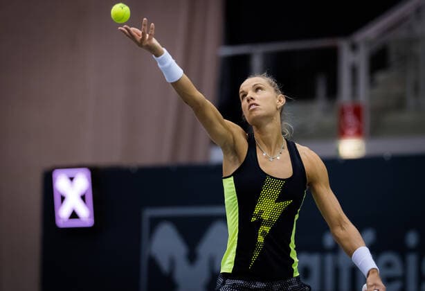 November 10, 2020, Linz, AUSTRIA: Arantxa Rus of the Netherlands in action during the first round at the 2020 Upper Austria Ladies Linz WTA, Tennis Damen International tennis tournament against Tamara Zidansek of Slovenia Linz AUSTRIA - ZUMAa181 20201110_zaa_a181_081 Copyright: xRobxPrangex