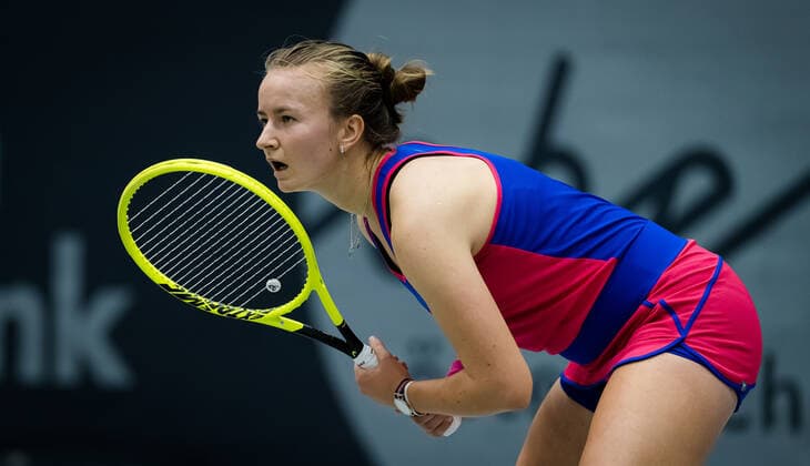 November 10, 2020, Linz, AUSTRIA: Barbora Krejcikova of the Czech Republic in action during the first round at the 2020 Upper Austria Ladies Linz WTA, Tennis Damen International tennis tournament against Harmony Tan of France Linz AUSTRIA - ZUMAa181 20201110_zaa_a181_123 Copyright: xRobxPrangex