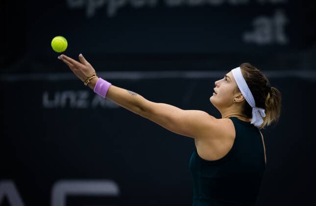 November 10, 2020, Linz, AUSTRIA: Aryna Sabalenka of Belarus in action during the first round at the 2020 Upper Austria Ladies Linz WTA, Tennis Damen International tennis tournament against Jasmine Paolini of Italy Linz AUSTRIA - ZUMAa181 20201110_zaa_a181_237 Copyright: xRobxPrangex