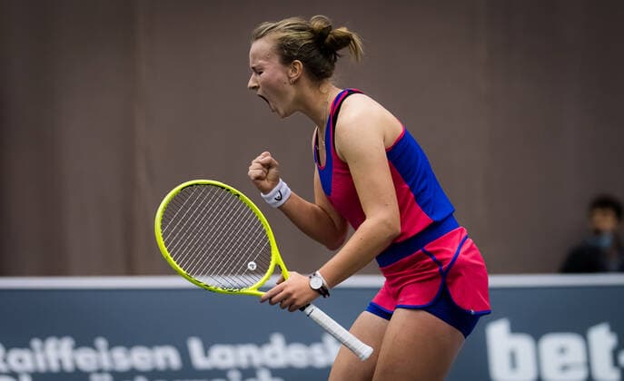 November 11, 2020, Linz, AUSTRIA: Barbora Krejcikova of the Czech Republic in action during the second round at the 2020 Upper Austria Ladies Linz WTA, Tennis Damen International tennis tournament against Greet Minnen of Belgium Linz AUSTRIA - ZUMAa181 20201111_zaa_a181_128 Copyright: xRobxPrangex