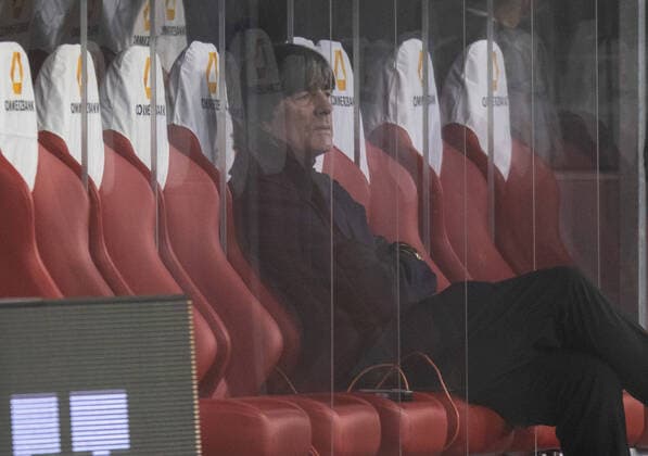 Coach Joachim Löw Germany alone on the bench Germany Czech Republic Leipzig, 11 11 2020, football, season 2020 21 Photo Moritz Müller
