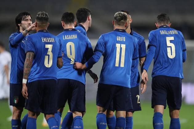 Vincenzo Grifo of Italy celebrates with team mates after scoring to give the side a 1-0 lead during the International Friendly, Länderspiel, Nationalmannschaft match at Stadio Artemio Franchi, Florence. Picture date: 11th November 2020. Picture credit should read: Jonathan Moscrop Sportimage EDITORIAL USE ONLY. No use with unauthorised audio, video, data, fixture lists, club league logos or live services. Online in-match use limited to 120 images, no video emulation. No use in betting, games or single club league player publications. SPI-0747-0005