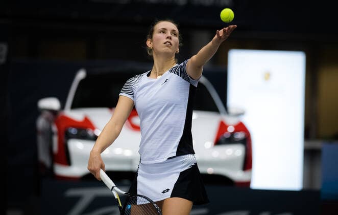 November 11, 2020, Linz, AUSTRIA: Elise Mertens of Belgium in action during her first-round match at the 2020 Upper Austria Ladies Linz WTA, Tennis Damen International tennis tournament against Anhelina Kalinina of Ukraine Linz AUSTRIA - ZUMAa181 20201111_zaa_a181_214 Copyright: xRobxPrangex