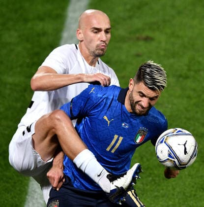 Nikita Baranov of Estonia and Vincenzo Grifo of Italy compete for the ball during the friendly football match between Italy and Estonia at Artemio Franchi Stadium in Firenze (Italy), November, 11th 2020. Photo Andrea Staccioli Insidefoto andreaxstaccioli