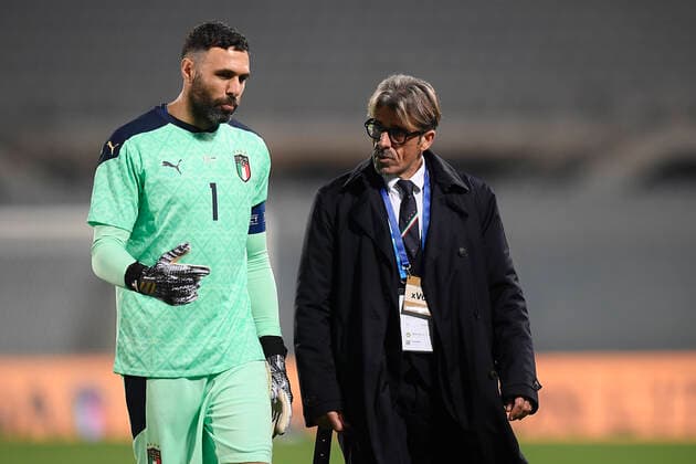 Photo LaPresse - Fabio Ferrari November 11, 2020 Firenze, Italy soccer Italy vs Estonia - Friendly match - & x2018;Artemio Franchi Stadium. In the pic:Salvatore Sirigu (Italy) Alberico Evani (Italy)  Copyright: xFabioxFerrari LaPressex