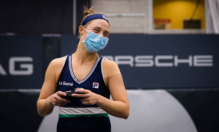 November 12, 2020, Linz, AUSTRIA: Nadia Podoroska of Argentina plays with a Porsche Taycan RC car after winning the second round at the 2020 Upper Austria Ladies Linz WTA, Tennis Damen International tennis tournament Linz AUSTRIA - ZUMAa181 20201112_zaa_a181_079 Copyright: xRobxPrangex
