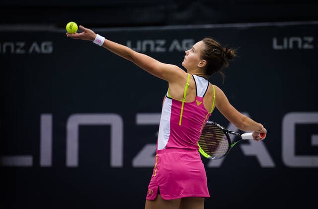 November 12, 2020, Linz, AUSTRIA: Veronika Kudermetova of Russia in action during the second round at the 2020 Upper Austria Ladies Linz WTA, Tennis Damen International tennis tournament against Arantxa Rus of the Netherlands Linz AUSTRIA - ZUMAa181 20201112_zaa_a181_087 Copyright: xRobxPrangex