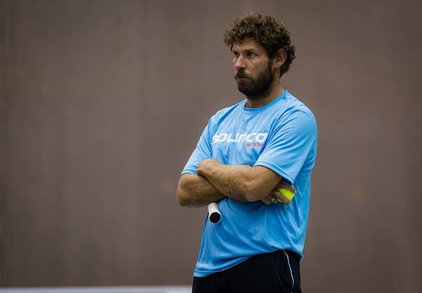 November 13, 2020, Linz, AUSTRIA: Emiliano Redondi, coach of Nadia Podoroska, during practice at the 2020 Upper Austria Ladies Linz WTA, Tennis Damen International tennis tournament Linz AUSTRIA - ZUMAa181 20201113_zaa_a181_014 Copyright: xRobxPrangex