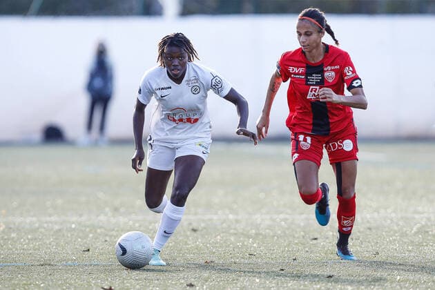 GENESSEE DAUGHETEE ( 11 - Dijon FCO ) - Nerilia Mondesir ( 11 - Montpellier ) - FOOTBALL : Dijon FCO vs Montpellier HSC - D1 feminines - Dijon - 14 11 2020 FedericoPestellini Panoramic 