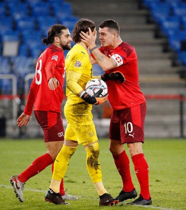 Photo Manuel Geisser 14 11 2020 Basel St Jakob Park Basel Season 2020 2021 Mens Football Nations League Switzerland Spain Ricardo Rodriguez , Goalkeeper Yann Sommer and Granit Xhaka Switzerland after the 2 penalty kick