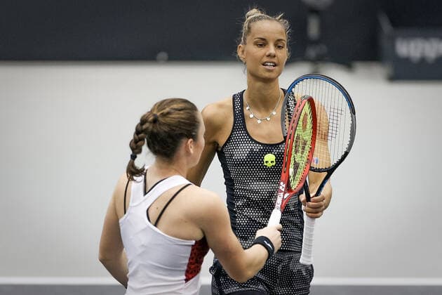 TENNIS - WTA, Tennis Damen Upper Austria Ladies Linz LINZ,AUSTRIA,15.NOV.20 - TENNIS - WTA Tour, Upper Austria Ladies Linz, final. Image shows Arantxa Rus (NED) and Tamara Zidansek (SLO). GEPAxpictures xManfredxBinder