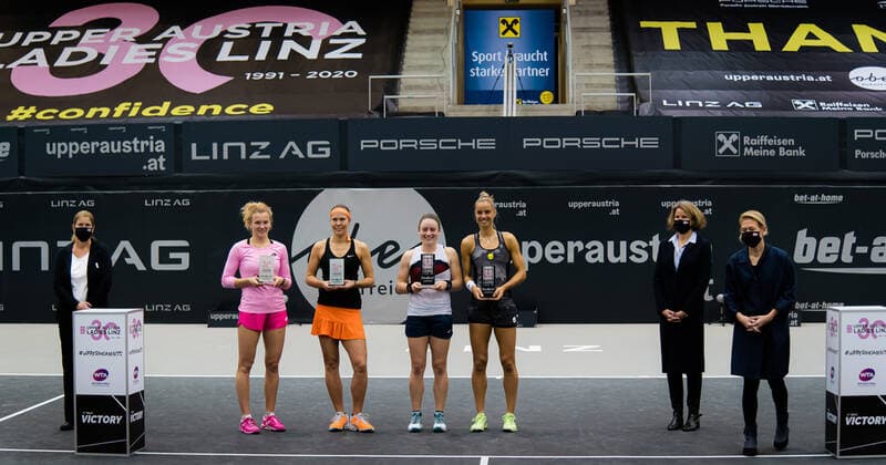 November 15, 2020, Linz, AUSTRIA: Katerina Siniakova & Lucie Hradecka of the Czech Republic & Arantxa Rus of the Netherlands & Tamara Zidansek of Slovenia with their doubles trophies at the 2020 Upper Austria Ladies Linz WTA, Tennis Damen International tennis tournament Linz AUSTRIA - ZUMAa181 20201115_zaa_a181_110 Copyright: xRobxPrangex