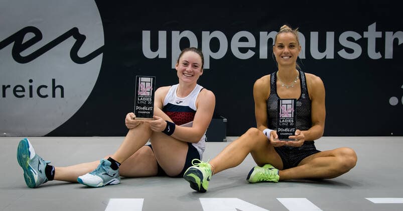 November 15, 2020, Linz, AUSTRIA: Arantxa Rus of the Netherlands & Tamara Zidansek of Slovenia with their doubles champions trophies at the 2020 Upper Austria Ladies Linz WTA, Tennis Damen International tennis tournament Linz AUSTRIA - ZUMAa181 20201115_zaa_a181_111 Copyright: xRobxPrangex