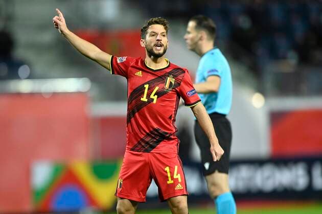 LEUVEN, BELGIUM - NOVEMBER 15 : Dries Mertens forward of Belgium issues instructions to his teammates during the UEFA Nations League match group stage final tournament - League A - Group 2 between Belgium and England on November 15, 2020 in Leuven, Belgium, 15 11 2020 ( Photo by Nico Vereecken Photo News FOOTBALL : UEFA Nations League - League A - Group 2 - Belgique vs Angleterre - 15 11 2020 PHOTONEWS PANORAMIC 