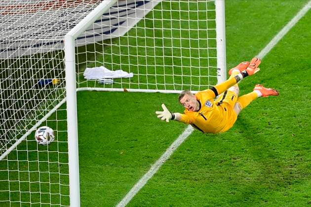 LEUVEN, BELGIUM - NOVEMBER 15 : Dries Mertens forward of Belgium (not in the picture) scores against Jordan Pickford goalkeeper of England during the UEFA Nations League match group stage final tournament - League A - Group 2 between Belgium and England on November 15, 2020 in Leuven, Belgium, 15 11 2020 ( Photo by Peter De Voecht Photonews FOOTBALL : UEFA Nations League - League A - Group 2 - Belgique vs Angleterre - 15 11 2020 PHOTONEWS PANORAMIC 