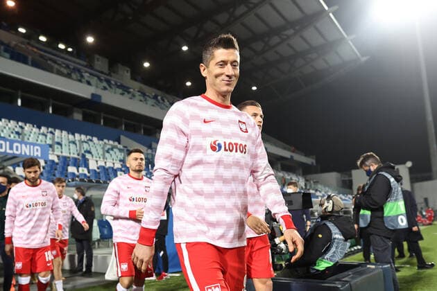 15.11.2020 REGIO EMILA, WLOCHY (REGIO EMILIA, ITALY) STADION CITTA DEL TRICOLORE PILKA NOZNA (FOOTBALL) LIGA NARODOW UEFA ( UEFA NATIONAL LEAGUE ) MECZ WLOCHY - POLSKA ( GAME ITALY - POLAND ) NZ ROBERT LEWANDOWSKI FOTO LUKASZ GROCHALA CYFRASPORT NEWSPIX.PL --- Newspix.pl  20201115CSLG0039