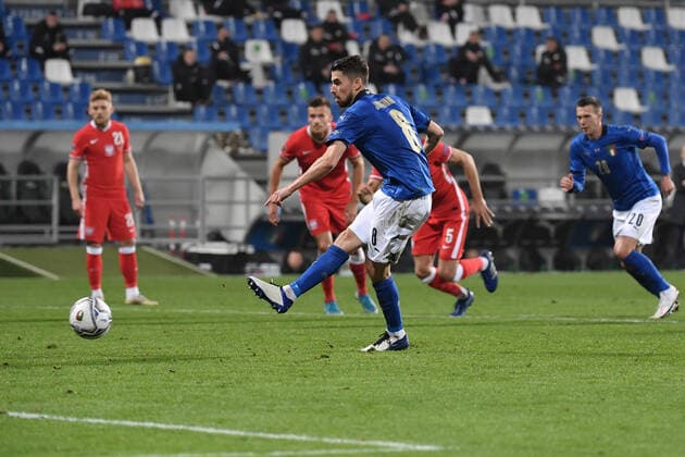 Jorginho of Italy scores a goal on penalty during the Uefa Nation League Group Stage A1 football match between Italy and Poland at Citta del Tricolore Stadium in Reggio Emilia (Italy), November, 15, 2020. Photo Andrea Staccioli Insidefoto andreaxstaccioli