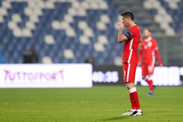 REGGIO EMILIA 15.11.2020 MECZ 5. KOLEJKA LIGA NARODOW GRUPA A1 SEZON 2020 21: WLOCHY - POLSKA --- 2020-21 UEFA NATIONS LEAGUE GROUP A1 FOOTBALL MATCH: ITALY - POLAND ROBERT LEWANDOWSKI FOT. PIOTR KUCZA FOTOPYK NEWSPIX.PL --- Newspix.pl  201115PYK0049