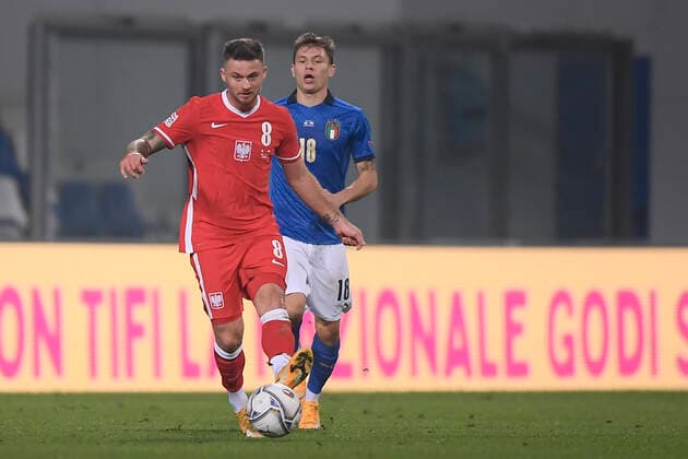 Photo LaPresse - Fabio Ferrari November 15, 2020 Reggio Emilia, Italy soccer Italy vs Polonia - Nation League - Group A - match 5 6 - & x2018;Citt& xe0; del Tricolore Stadium. In the pic:Linetty (Poland)  Copyright: xFabioxFerrari LaPressex
