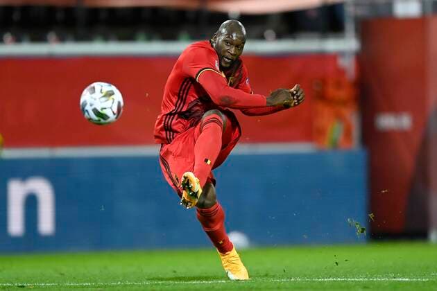 LEUVEN, BELGIUM - NOVEMBER 15 : Romelu Lukaku forward of Belgium shoots towards the goal during the UEFA Nations League match group stage final tournament - League A - Group 2 between Belgium and England on November 15, 2020 in Leuven, Belgium, 15 11 2020 ( Photo by Nico Vereecken Photo News FOOTBALL : UEFA Nations League - League A - Group 2 - Belgique vs Angleterre - 15 11 2020 PHOTONEWS PANORAMIC 
