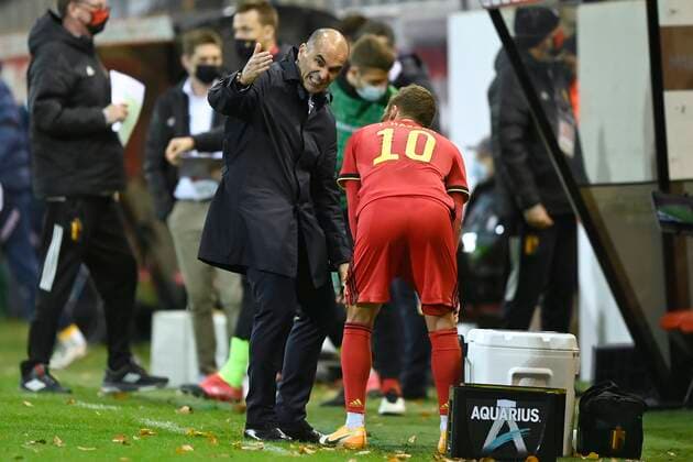 LEUVEN, BELGIUM - NOVEMBER 15 : Roberto Martinez head coach of Belgian Team talking to Thorgan Hazard midfielder of Belgium during the UEFA Nations League match group stage final tournament - League A - Group 2 between Belgium and England on November 15, 2020 in Leuven, Belgium, 15 11 2020 ( Photo by Nico Vereecken Photo News FOOTBALL : UEFA Nations League - League A - Group 2 - Belgique vs Angleterre - 15 11 2020 PHOTONEWS PANORAMIC 