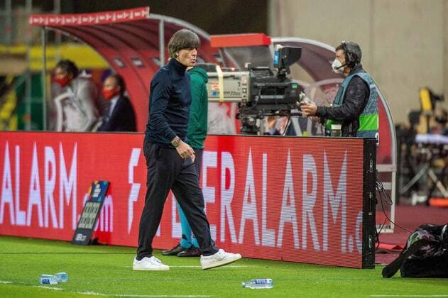 In Joachim Loew, national coach Germany, CEF, Spain vs Germany, football, UEFA Nations League, season 2020 2021, 17 11 2020 CEF, Spain vs Germany, football, UEFA Nations League, season 2020 2021, 17 11 2020 Seville Copyright: xEibnerxPressefotox EP_EER