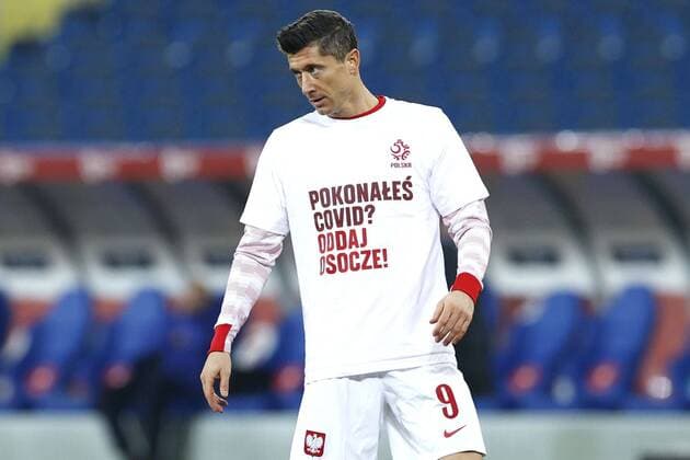 CHORZOW - Robert Lewandowski of Poland during the UEFA Nations League match between Poland and the Netherlands at the Slaski Stadium on November 18, 2020 in Chorzow, Poland. ANP KOEN VAN WEEL UEFA Nations League qualifier 2020 2021 xVIxANPxSportx xxANPxIVx *** CHORZOW Robert Lewandowski of Poland during the UEFA Nations League match between Poland and the Netherlands at the Slaski Stadium on November 18, 2020 in Chorzow, Poland ANP KOEN VAN WEEL UEFA Nations League qualifier 2020 2021 xVIxANPxSportx xxANPxIVx 425292075