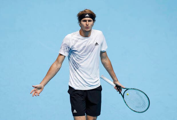 (201119) -- LONDON, Nov. 19, 2020 -- Alexander Zverev of Germany reacts during the singles group match against Diego Schwartzman of Argentina at the ATP, Tennis Herren World Tour Finals 2020 in London, Britain, on Nov. 18, 2020. ) (SP)BRITAIN-LONDON-TENNIS-ATP FINALS-DAY 4 HanxYan 