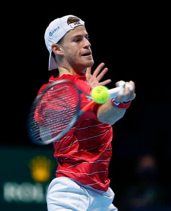 (201119) -- LONDON, Nov. 19, 2020 -- Diego Schwartzman of Argentina hits a return during the singles group match against Alexander Zverev of Germany at the ATP, Tennis Herren World Tour Finals 2020 in London, Britain, on Nov. 18, 2020. ) (SP)BRITAIN-LONDON-TENNIS-ATP FINALS-DAY 4 HanxYan 