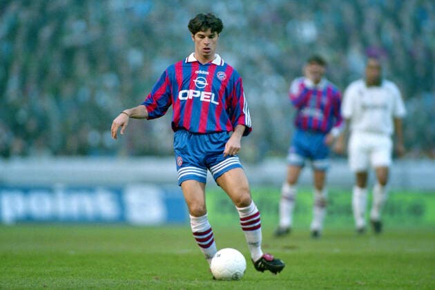 Football, Germany, men, Bundesliga, season 1995 1996, 26 matchday, stadium at Bökelberg Bor Mönchengladbach FC Bayern Munich 3 1 Ciriaco Sforza FCB action, single picture