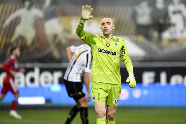01 PAUL BERNARDONI (SCO) FOOTBALL : Angers vs Lyon - Ligue 1 Uber Eats - 22 11 2020 FEP Panoramic 