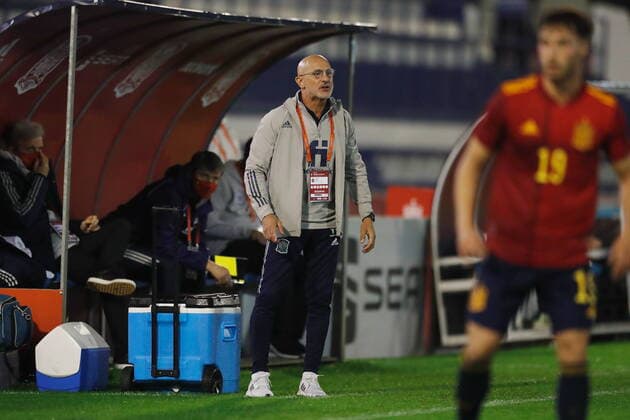 Luis de la Fuente ESP, NOVEMBER 17, 2020 - Football Soccer : UEFA Under 21 Championship qualifying round match between U21, U 21 Spain 3-0 U21Israel at the Estadio Municipal Antonio Lorenzo Cuevas in Marbella, Spain.  148587763 imagoxistxzurxVergabexeinerxeinfachenxNutzungslizenzxzumxZeitpunktxderxBereitstellungxbere  (0106958415st)