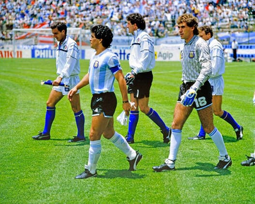 29.06.86 Argentinien - Deutschland Mexiko, Mexiko-Stadt, 29.06.1986, Fussball, FIFA WM 1986 in Mexiko, Finale, Argentinien - DFB Deutschland (3:2): v.l. Diego Maradona, Nery Pumpido (beide Argentinien). *** 29 06 86 Argentina Germany Mexico, Mexico City, 29 06 1986, Football, FIFA World Cup 1986 in Mexico, Final, Argentina DFB Germany 3 2 v l Diego Maradona, Nery Pumpido both Argentina