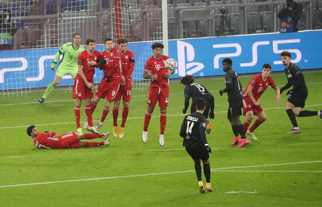 Champions League FC Baywern RB Salzburg Big chance for RB Salzburg through Szoboszlai Munich Bayern Deutschland Allianz Arena