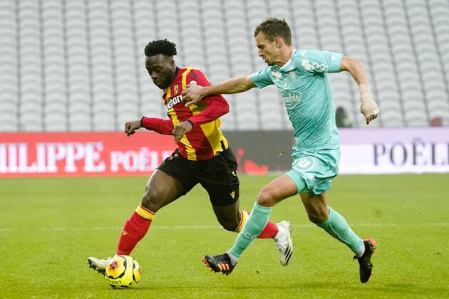29 ARNAUD KALIMUENDO (LENS) - 24 ROMAIN THOMAS (SCO) FOOTBALL : Lens vs Angers - Ligue 1 Uber Eats - 29 11 2020 FEP Panoramic 