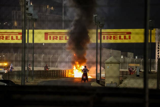 Motorsports FIA Formula One World Championship 2020, Grand Prix of Bahrain, A fire is pictured following the crash of 8 Romain Grosjean FRA, Haas F1 Team Sakhir Bahrain