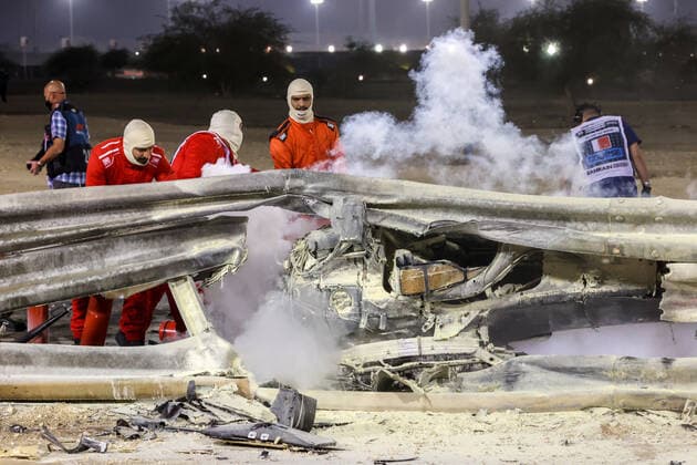 Motorsports FIA Formula One World Championship 2020, Grand Prix of Bahrain, Debris following the crash of 8 Romain Grosjean FRA, Haas F1 Team Sakhir Bahrain